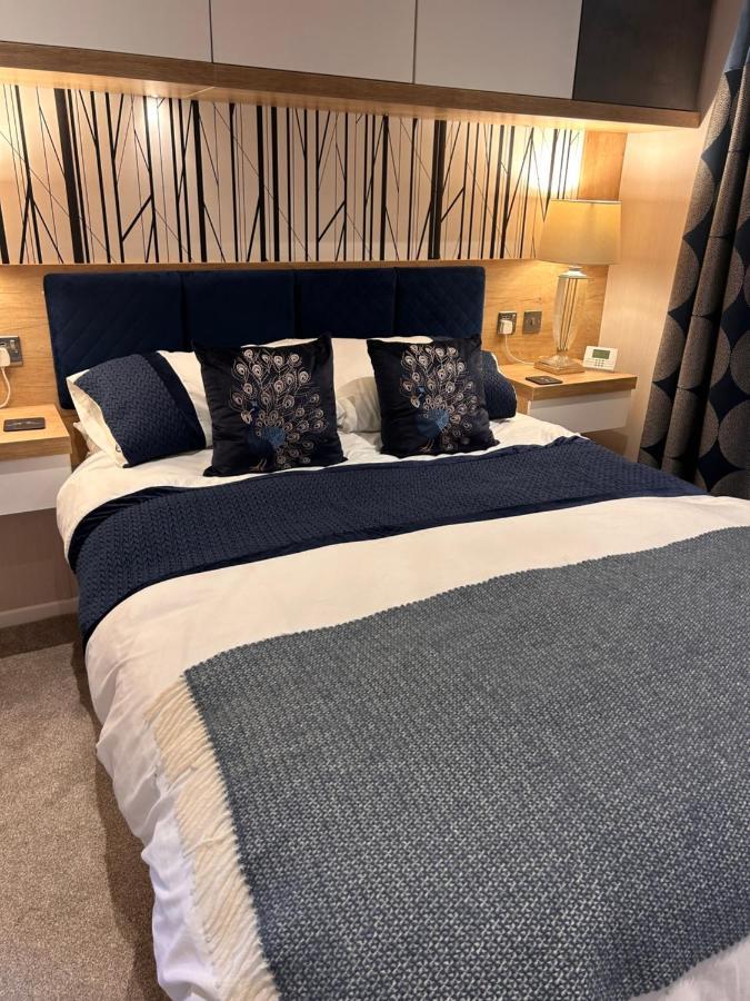Hotchkin Lodge Woodhall Spa Buitenkant foto