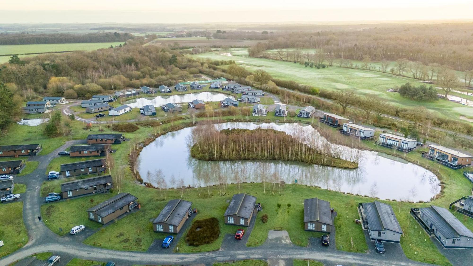 Hotchkin Lodge Woodhall Spa Buitenkant foto